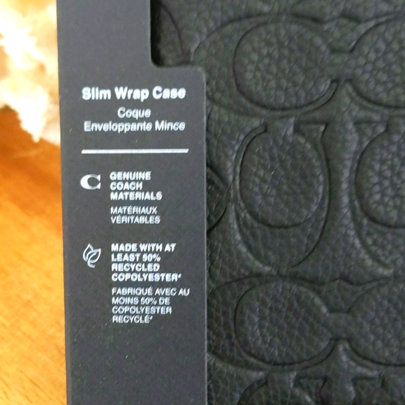 Coach 🔥 NWT 🔥 iPhone 15 promax cellphone protector. Black with Coach logos - Picture 4 of 10